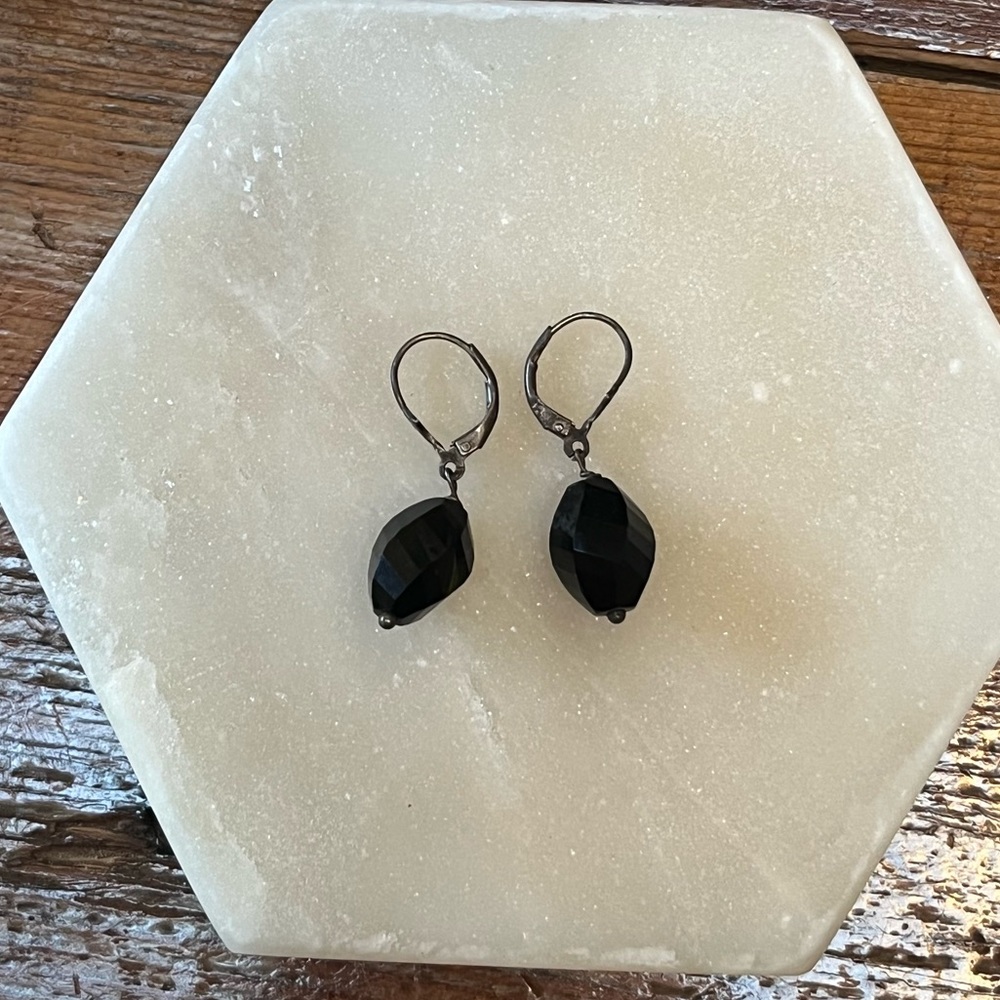 Vintage Black Earrings - Picture 3 of 3